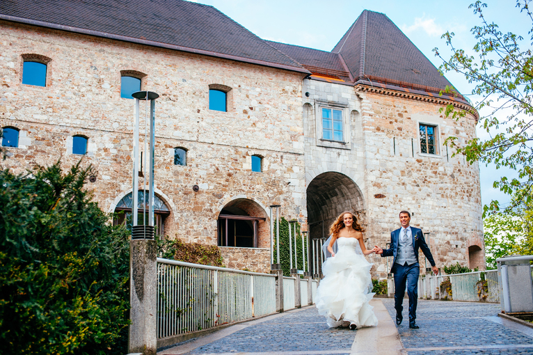wedding_slovenia_ljubljana_castle_couple-2