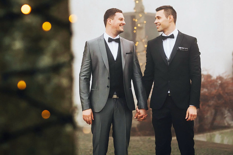 wedding_in_slovenia_ljubljana_castle_gay_couple