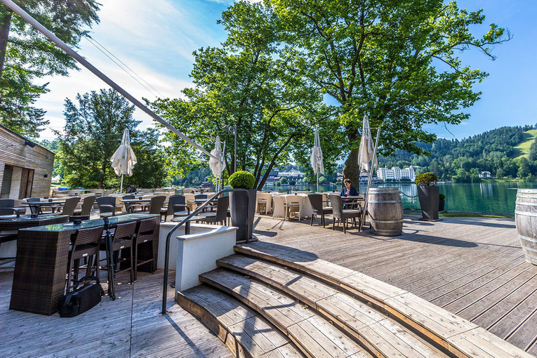 proposal_slovenia_lake_bled_carriage_villa_preseren
