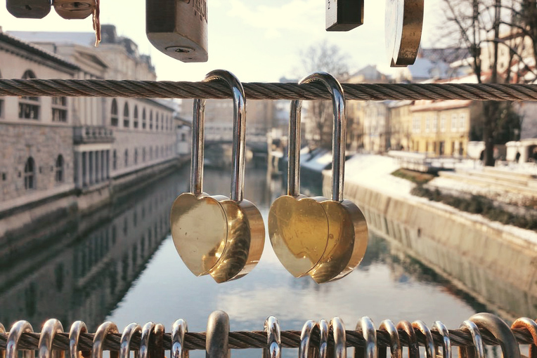 proposal_slovenia_ljubljana_lock_bridge